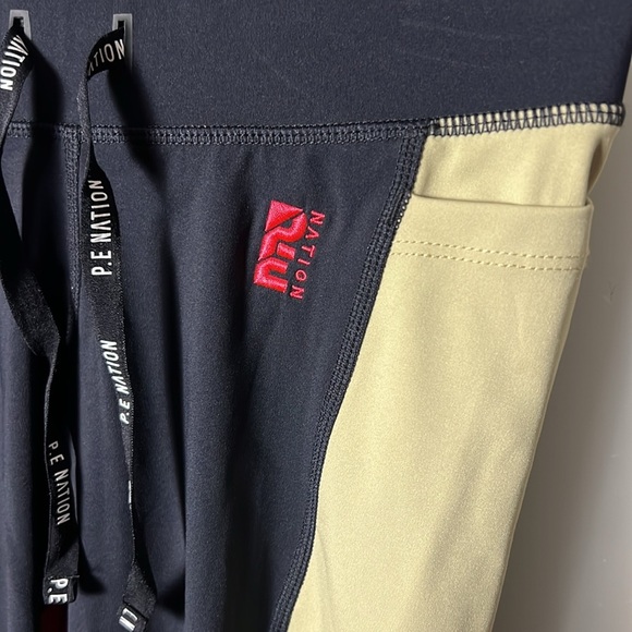 NWT P.E. Nation DOUBLE TEAM LEGGING - OLIVE Size XS - Picture 7 of 8